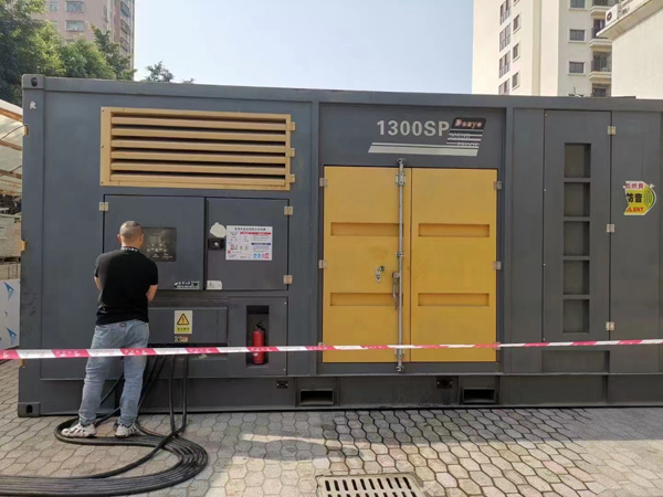 九所镇500KW发电机组冬季应该配多大的启动电瓶？
